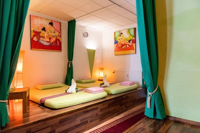 Massageraum mit zwei Liegeflächen